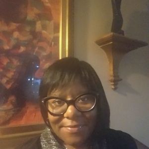 Meet your Posher, Sharonda